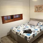 Amplia Casa 5 En Cruz Con Zona Trabajar