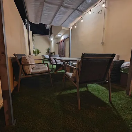 Amplia Casa 5 En Cruz Con Zona Trabajar * 圣克鲁斯-德特内里费