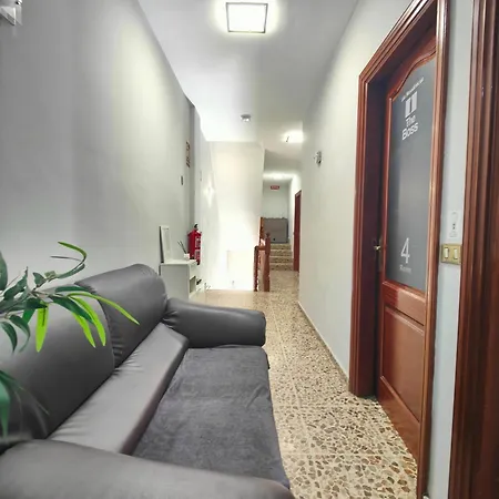別荘 Amplia Casa 5 En Cruz Con Zona Trabajar
