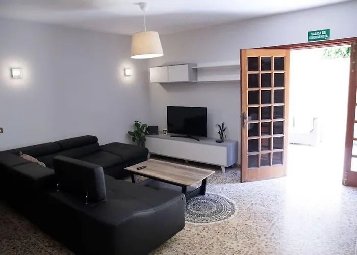 Amplia Casa 5 En Cruz Con Zona Trabajar Vakantiehuis