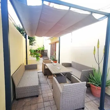 Amplia Casa 5 En Cruz Con Zona Trabajar Holiday home Santa Cruz de Tenerife