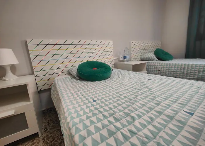 Amplia Casa 5 En Cruz Con Zona Trabajar